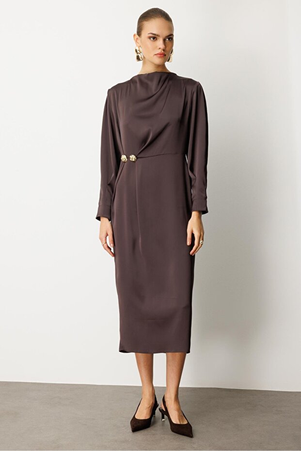 Drapeli Yüksek Yaka Midi Elbise KAHVE - 1