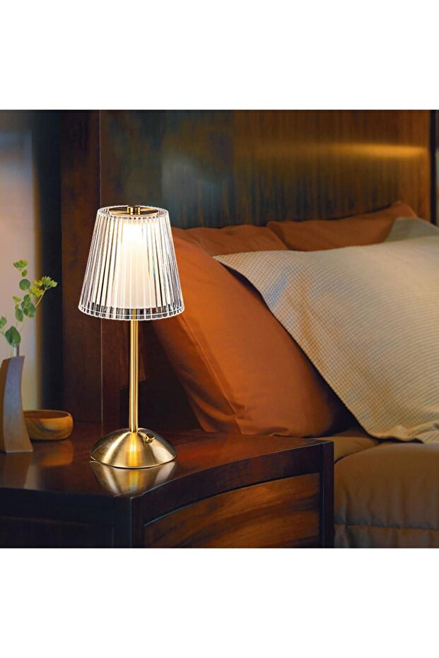 Modern design vertical LED lamp with a golden base - 1