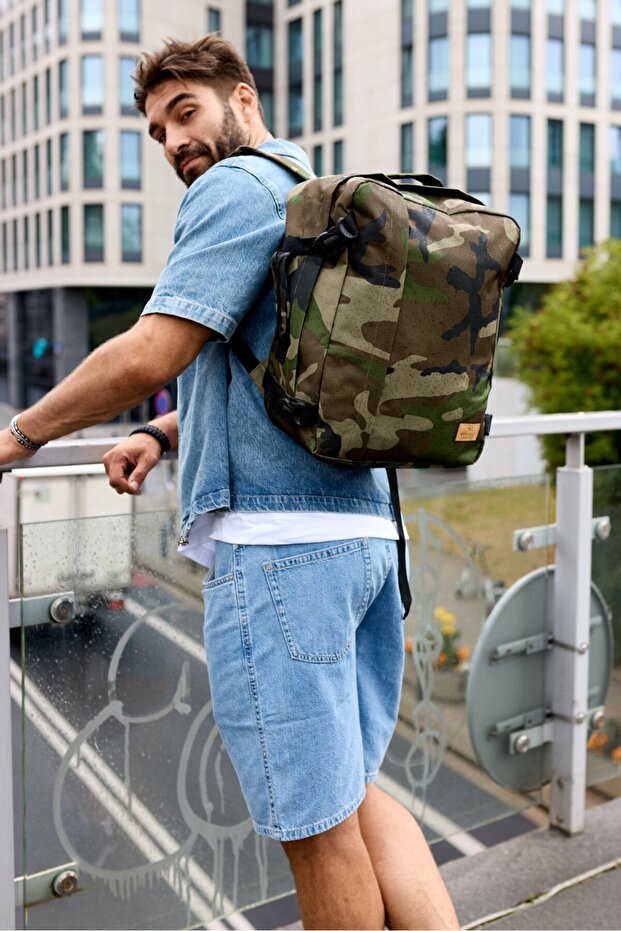 Large polyester travel backpack - Rovicky - 8