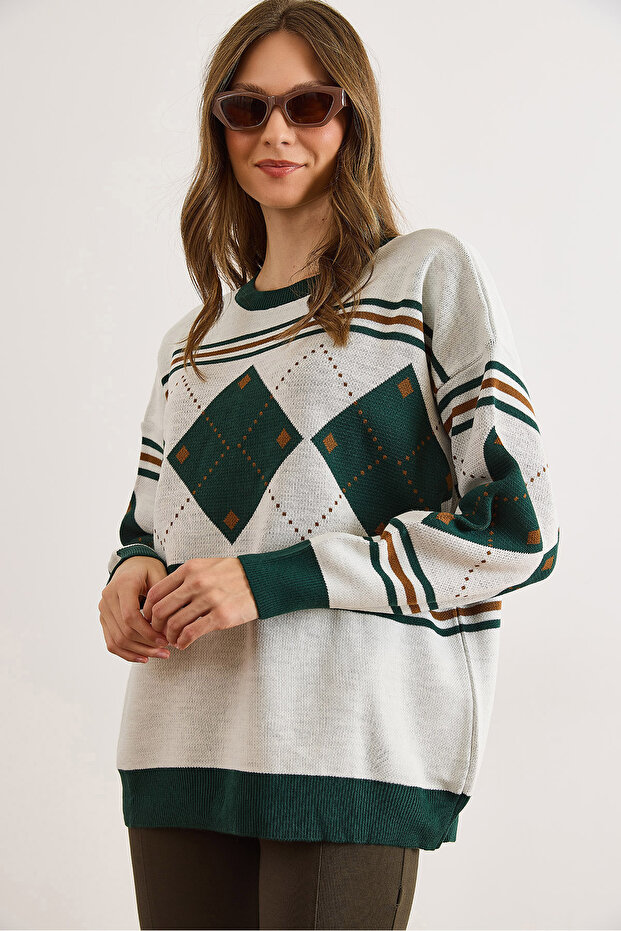 Women's Emerald Green White Argyle Patterned Thick Knit Sweater Kzk-19001042