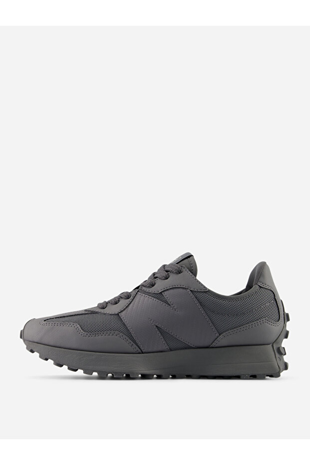 حذاء رياضي 327
