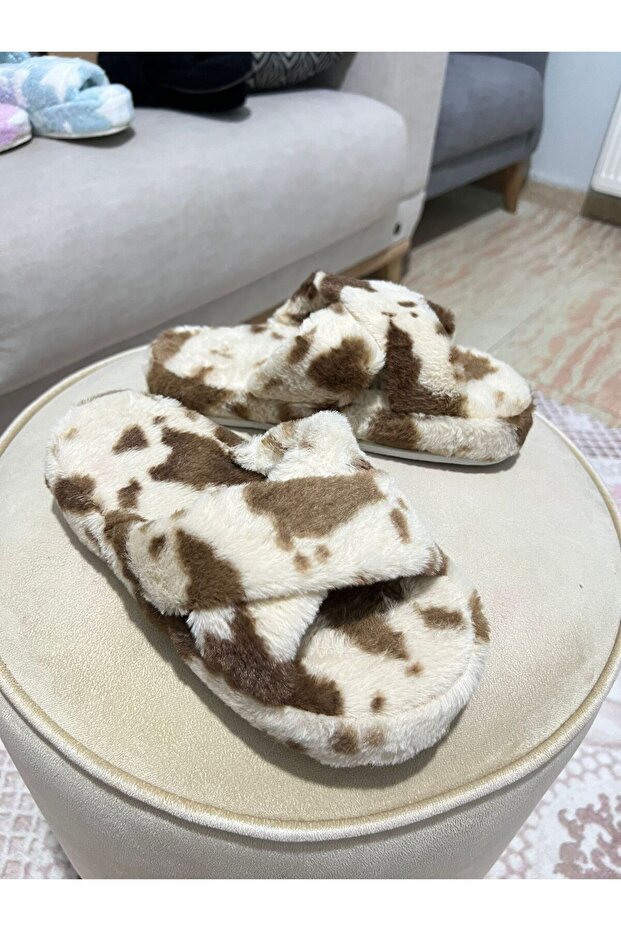 Plush Women's Home Slippers Carpet Slippers Trending Products
