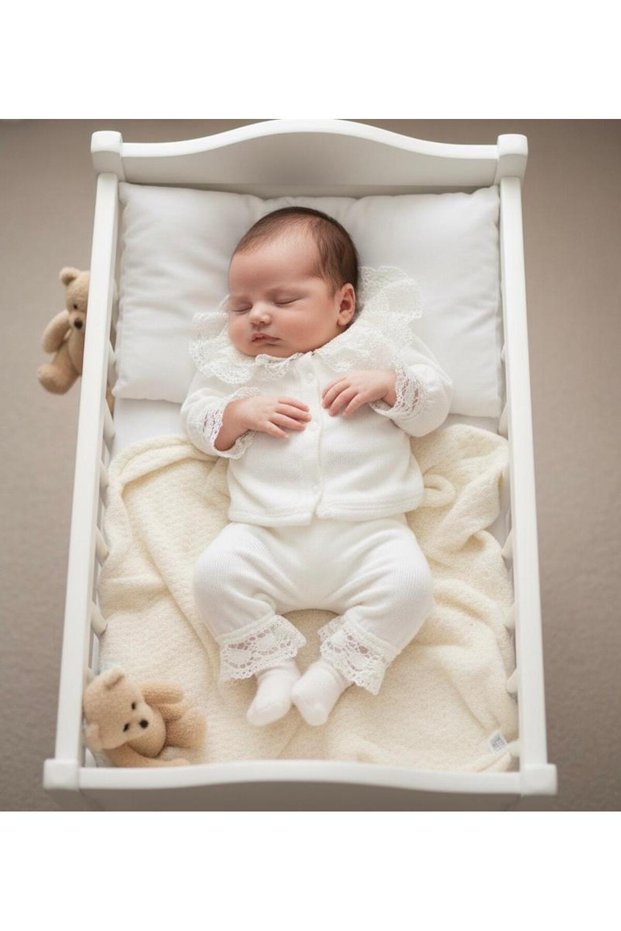 Lace Detailed Velvet 5-Piece Baby Set