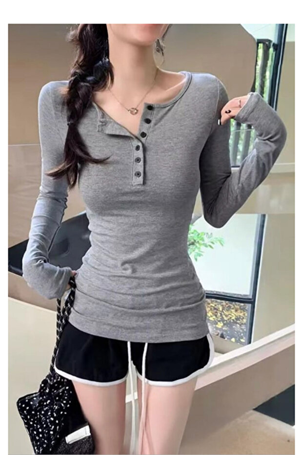 Düğmeli Yarım Yaka Uzun Kollu Basic Bluz - 1