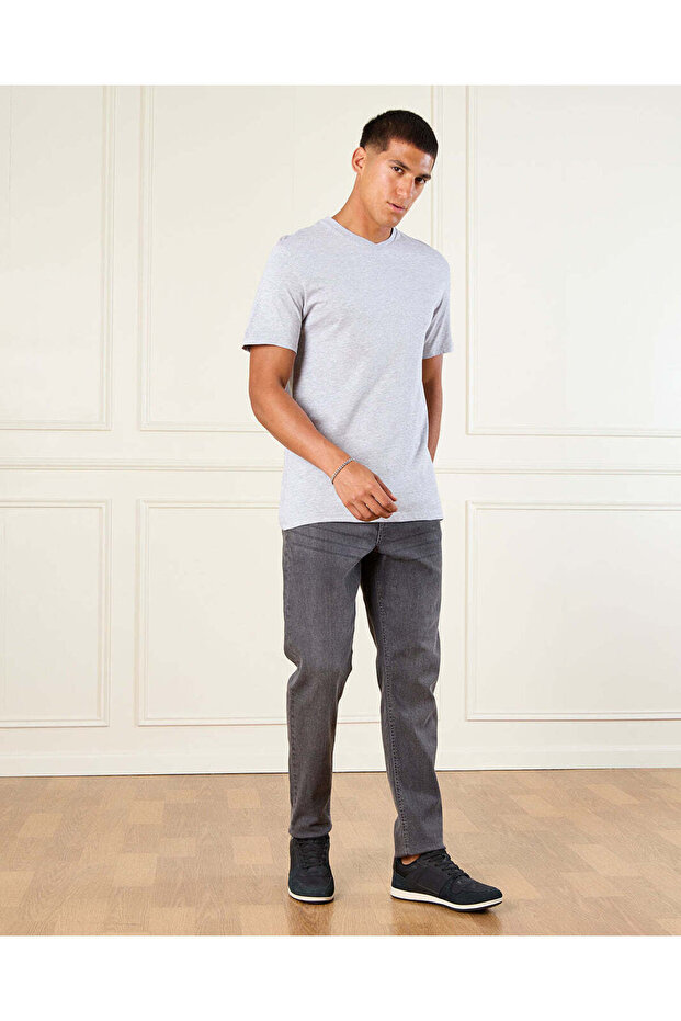 Men Grey Basic Solid T-Shirt - 2