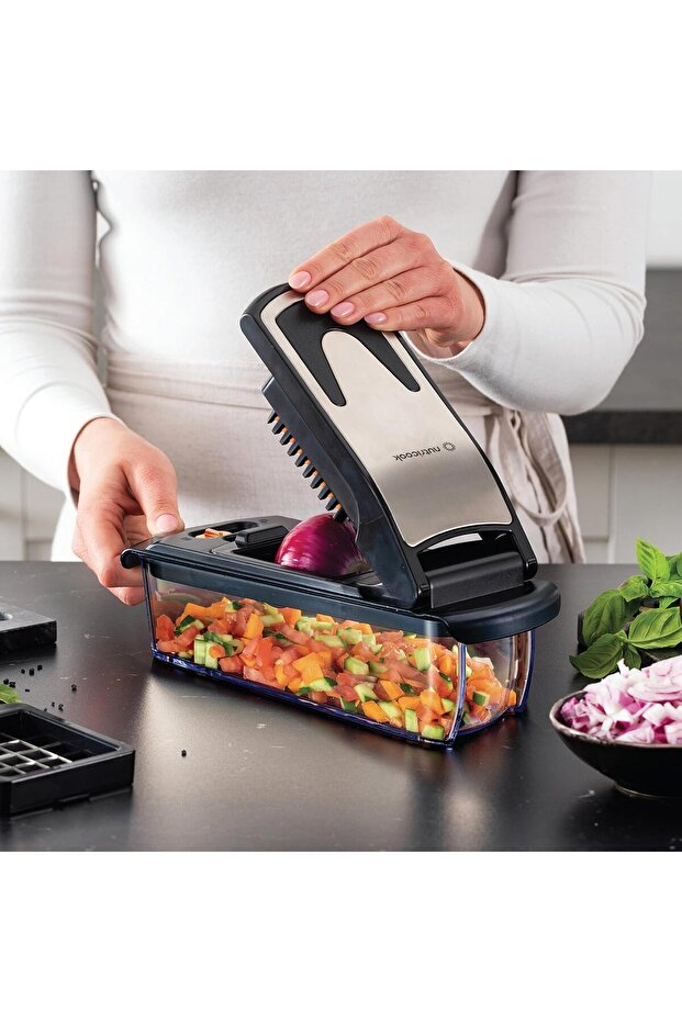 Essentials 4-in-1 Vegetable Chopper - 3