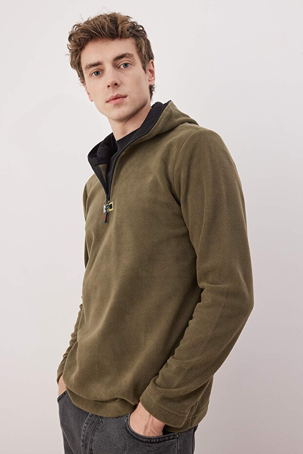 Haki Slim/Dar Kesim Polar Fermuarlı Kapüşonlu Sweatshirt TMNAW26SW00064 - 1