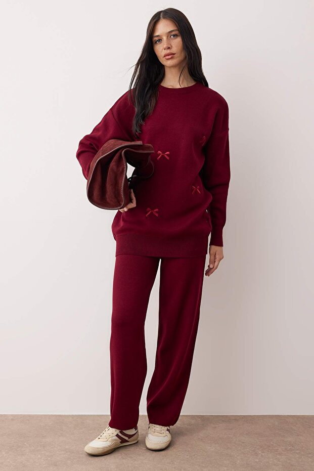 Bordowy zestaw bluzki i spodni z haftem TCTAW26US00064 - 1