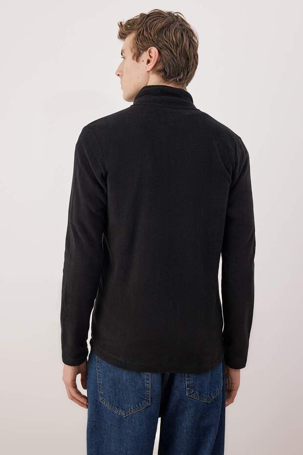 Siyah Regular/Normal Kesim Fermuarlı Polar Sweatshirt TMNAW26SW00063 - 4