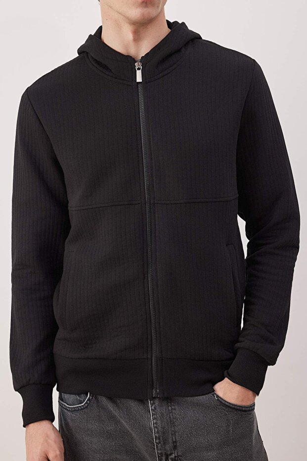 Siyah Regular/Normal Kesim Dokulu Kapüşonlu Sweatshirt TMNAW26SW00061 - 3