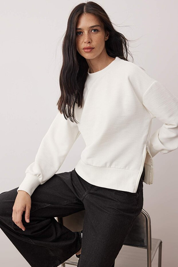 Ecru Ribbed Regular/Normal Fit Knitted Sweatshirt Twoaw26Sw00046