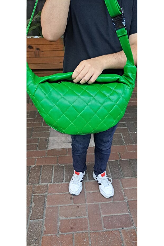 Genuine Leather Handmade Unisex Diamond Patterned Wide Waist and Chest Freebag Bag