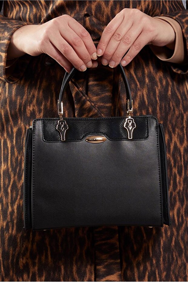 Alvina Bag 2523 - Fashionable and Convenient