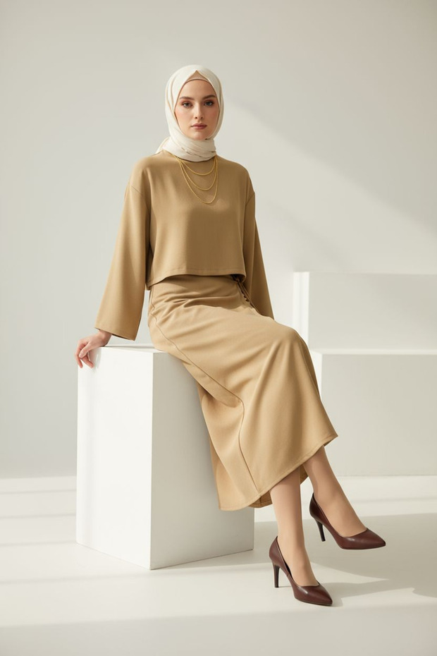 طقم نسائي مكون من كتان قطع: بلوزة وتنورة طويلة بخصر مطاطي، طقم صيفي محتشم - 6