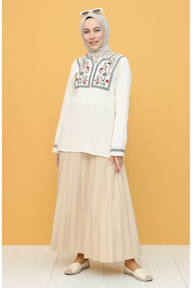 Cream Colored Embroidered Sile Cloth Blouse - 0011-07