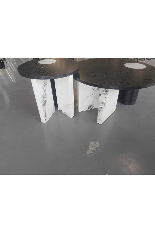 A set of nesting coffee tables with a distinctive design - 6