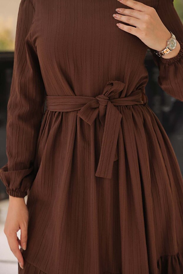 Rochie lungă maro cu curea, auto-texturată, elegantă - 2