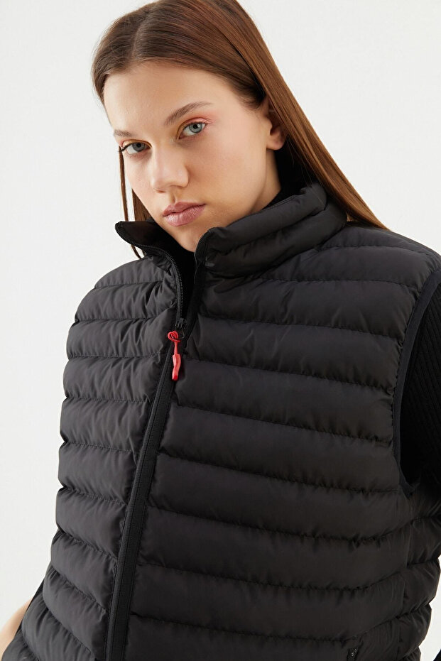 سترة سوداء قابلة للنفخ - مقاومة للرياح، مبطنة، مقاس عادي - 2