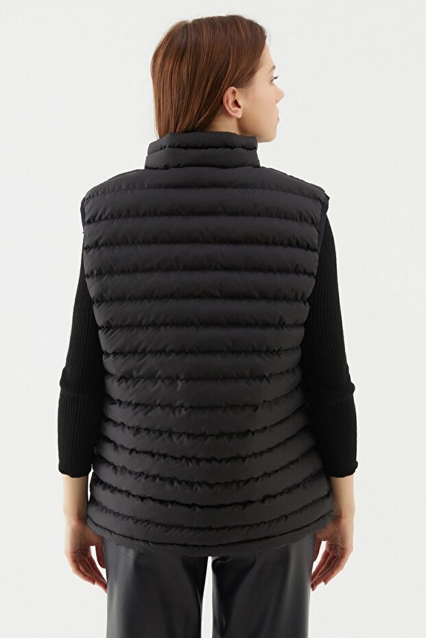 سترة سوداء قابلة للنفخ - مقاومة للرياح، مبطنة، مقاس عادي - 6