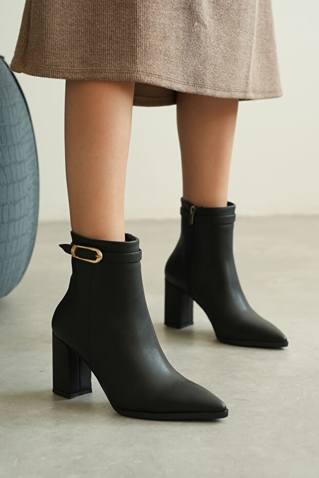 Women's London Thick Heeled Buckle Boots - Black-Leather