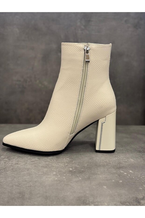 TOPUKLU AYAKKABI - 3