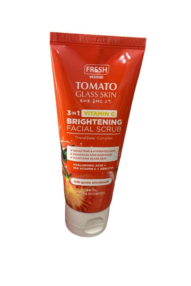 skinlab tomato glass skin 3in 1 vitamin c brightening facial scrub 100ml