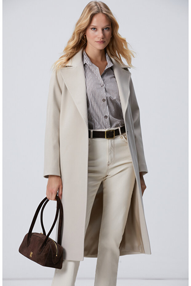 Taş Geniş Yakalı Manto - 1