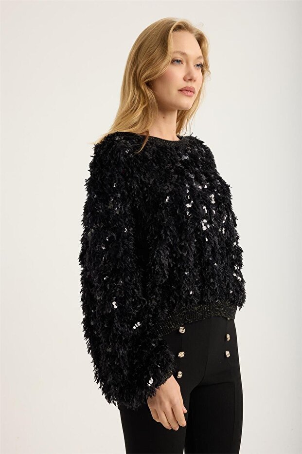 سترة مزينة بالترتر والزخارف - 3