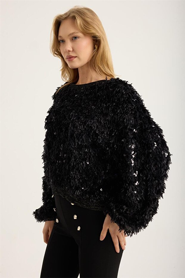 سترة مزينة بالترتر والزخارف - 2