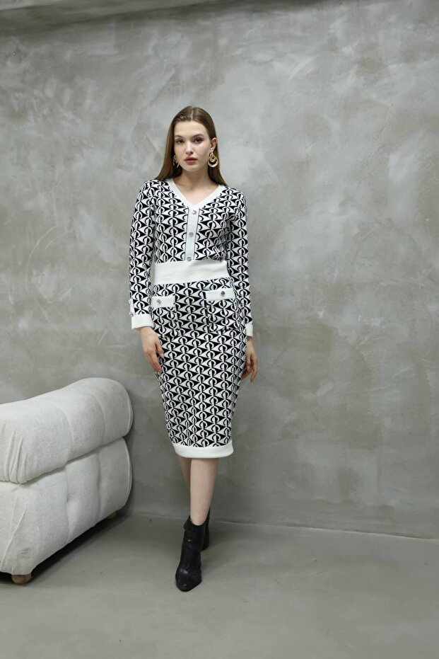 Desenli triko elbise - 3