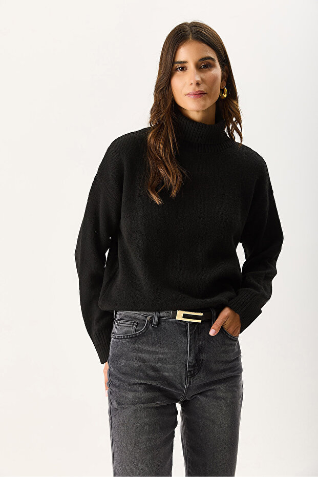 Kadın Dik Yaka Kalın Triko - Siyah - 2