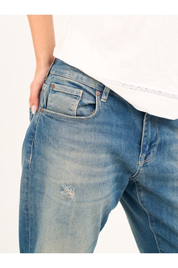 Blugi dama boyfriend cu aspect decolorat - 4