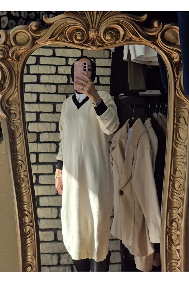 V yaka triko elbise - 1