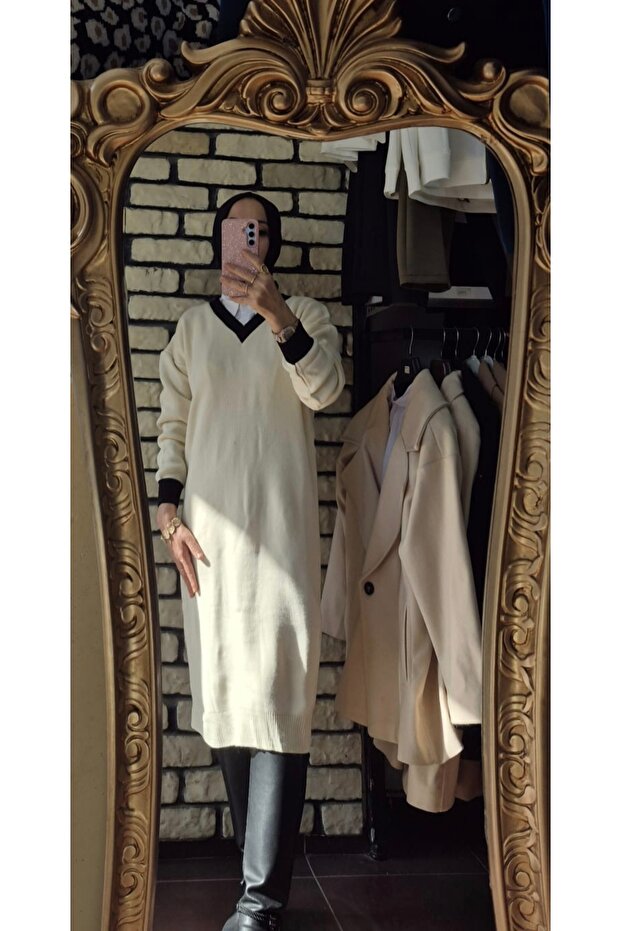 V yaka triko elbise - 2