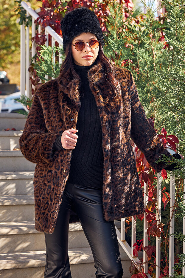 معطف فرو مبطن بنقشة الفهد مقاس كبير - بني - 1