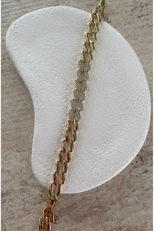 Stone Detailed Thick Chain Bracelet Women's Stylish Design