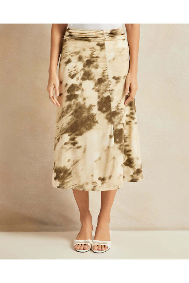 Women Beige Ruched Waist Flared Skirt