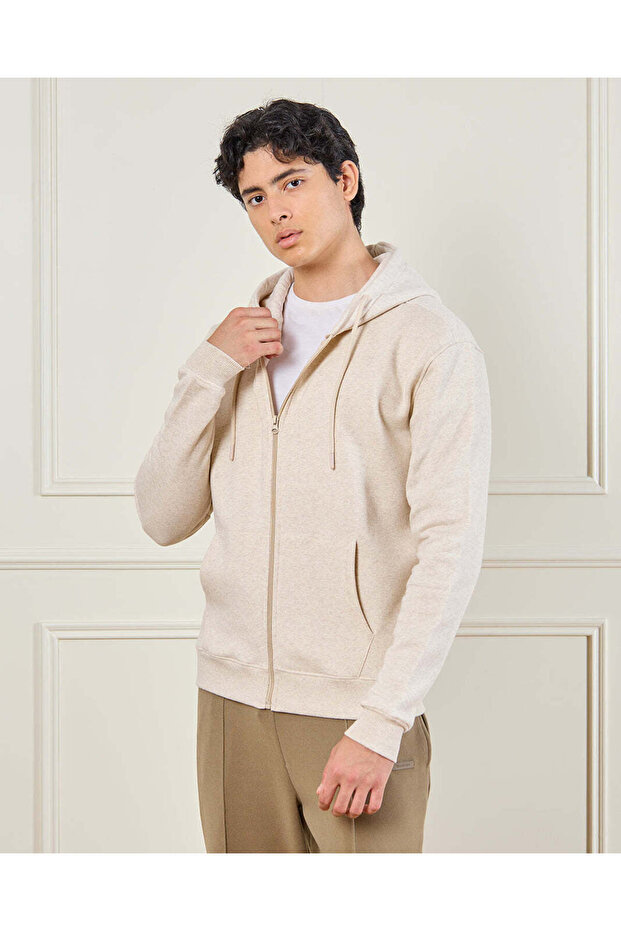 سويت شيرت رجالي بغطاء رأس وسحاب أساسي باللون البيج - 1