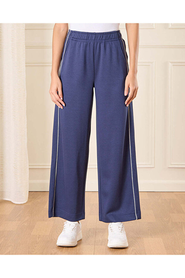 Women Navy Wide Leg Active Pants