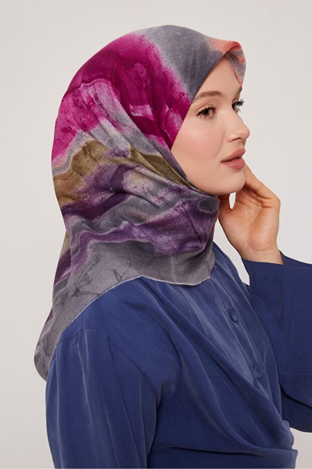 وشاح نسائي من القطن غير قابل للانزلاق ناعم بنمط مموج 100x100 سم