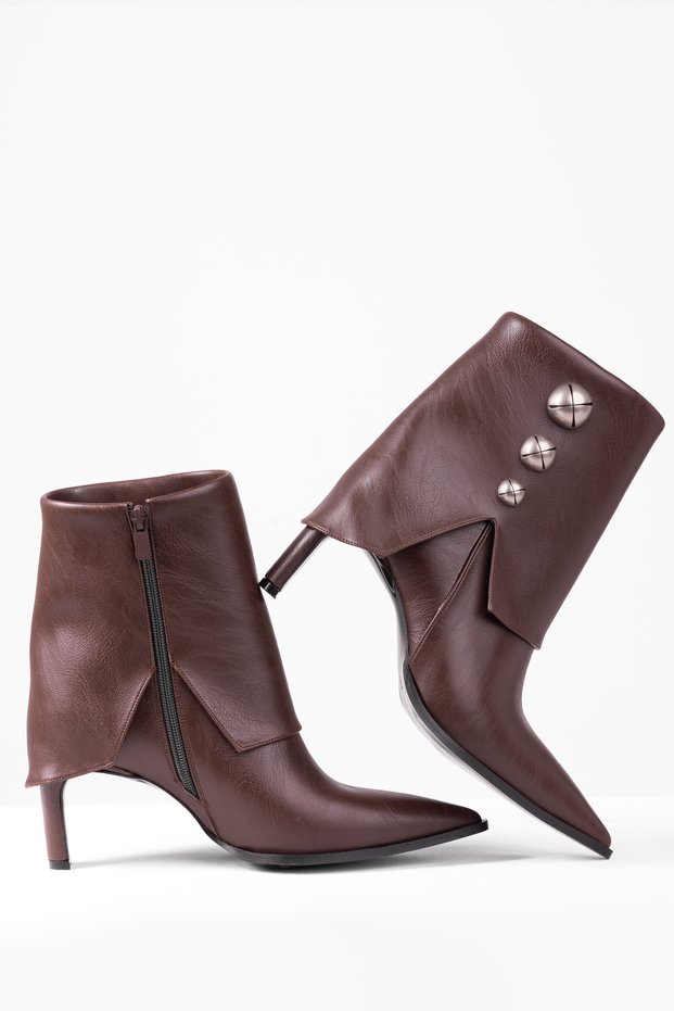 Stylish Looking Women's Heel Boots Pointed Toe Comfortable Fit Leather Style Daily Wear Brown Boots