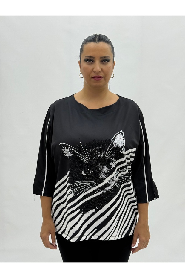 Plus Size Cat Motif Stone Detailed Capri Sleeve Viscose Women's Blouse