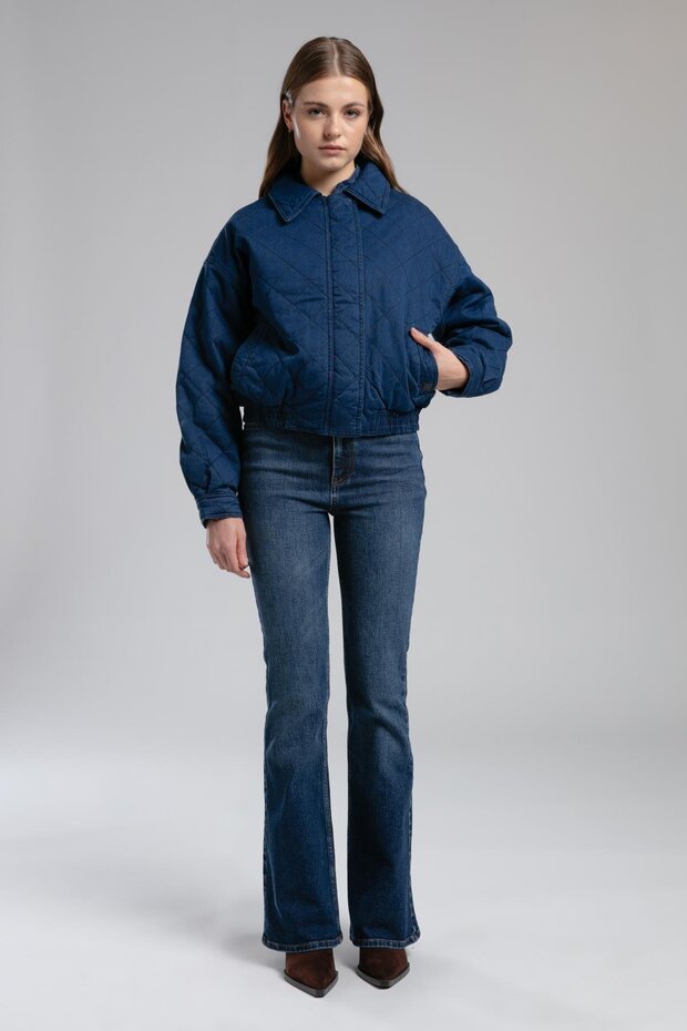 سترة نسائية ذات قصة عادية باللون الأزرق الداكن 261 LCF 131004 VERTI 3 DENIM