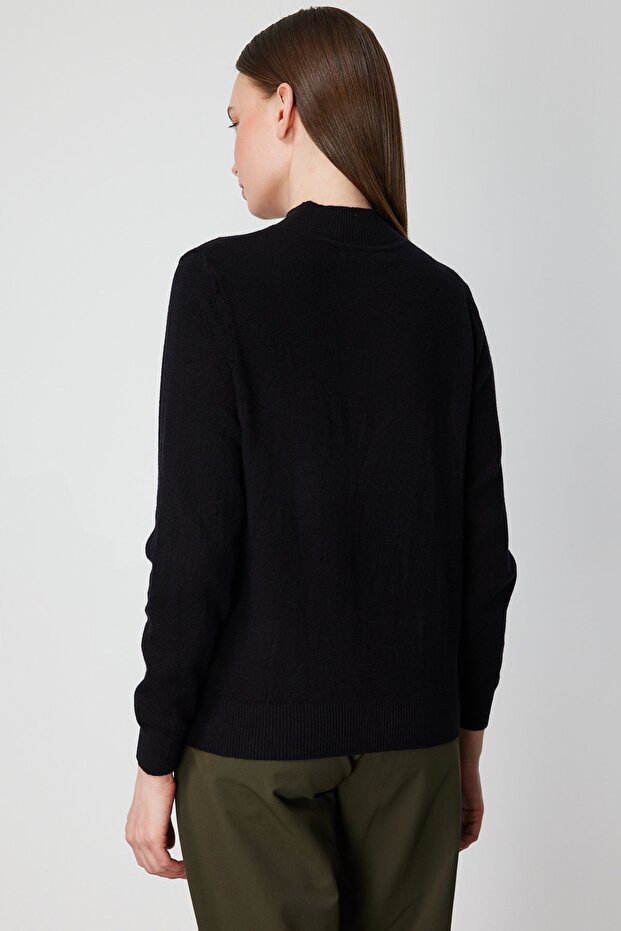 سترة تريكو سوداء - 4