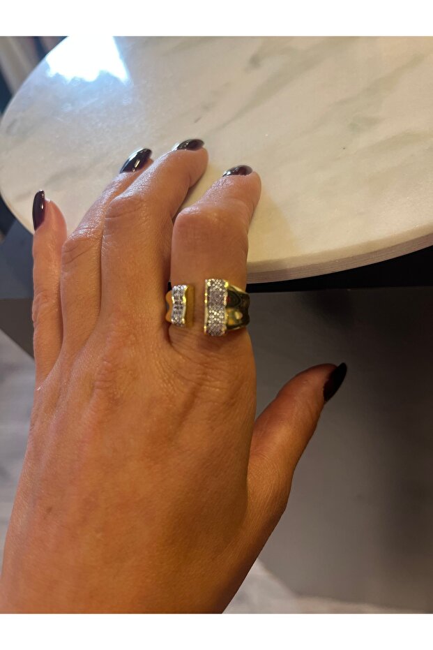 Adjustable ring