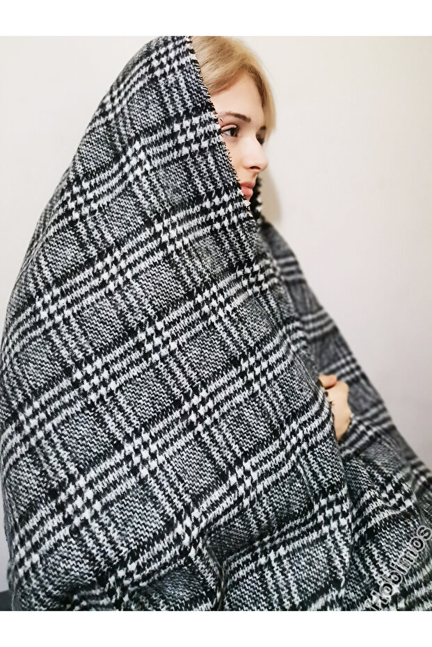 Patterned Soft Textured Thick Shawl - 2