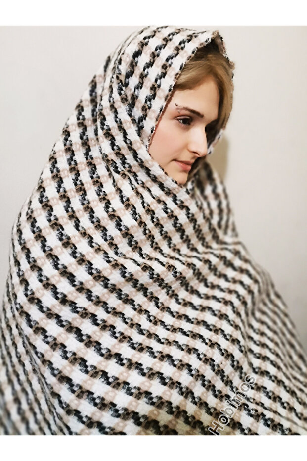 شال سميك ذو ملمس ناعم منقوش - 3