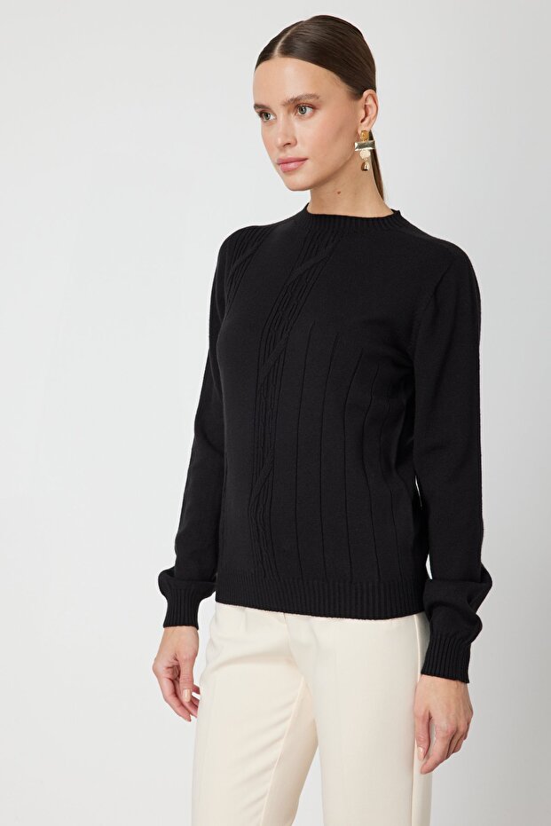 Braided Crew Neck Knit Sweater