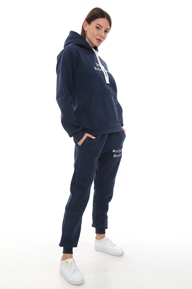 Blue Stylish Fleece Women's Tracksuit Set with Elasticated Legs and Pockets, Hooded Embroidery Details, Compact Set