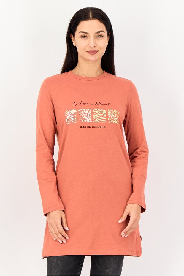 Women Crew Neck Long Sleeve Graphic Print Tunic Top, Rust